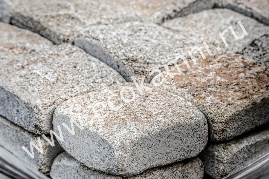 Брусчатка гранитная галтованная бежевая Изображение №1