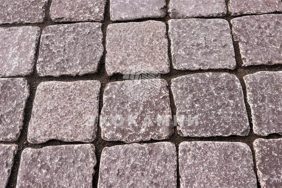 Колото-галтованная брусчатка из лемезита бордово-серая Изображение №3