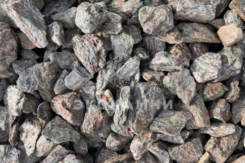 Кварцитовая крошка «Горный блеск» с вкраплениями слюды 10-50 мм Изображение №2