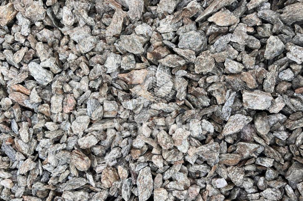 Кварцитовая крошка «Горный блеск» с вкраплениями слюды 10-50 мм Изображение №1