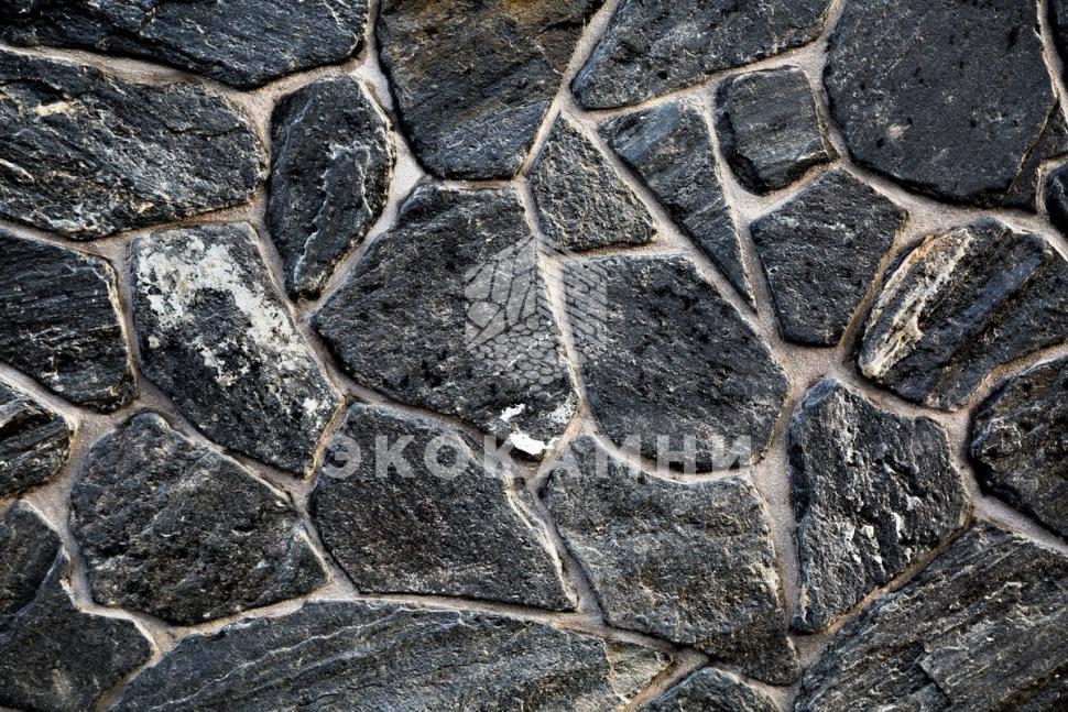 Плитняк сланец «Крыло ворона» чёрный галтованный 2-3 см Изображение №1