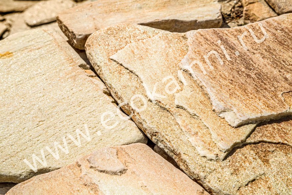 Плитняк златолит «Золото Инков» галтованный 2-3 см Изображение №3