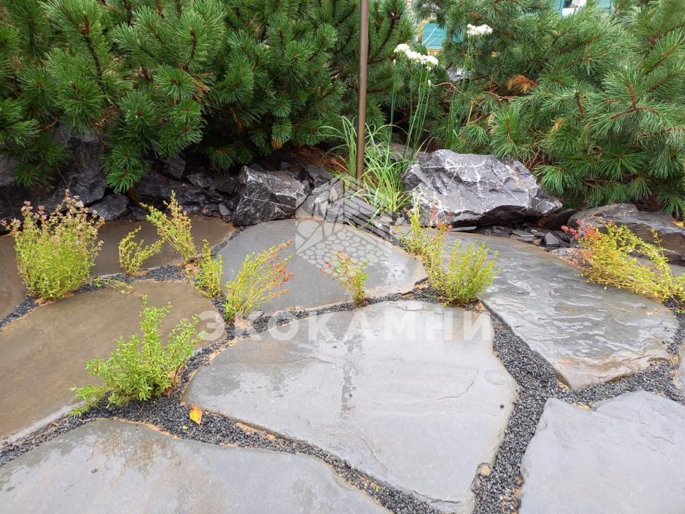 Плитняк песчаник серо-синий галтованный крупноформатный 4-8 см Изображение №2