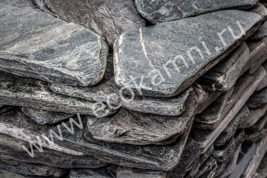 Плитняк малахит чёрный галтованный 2-3 см Изображение №1