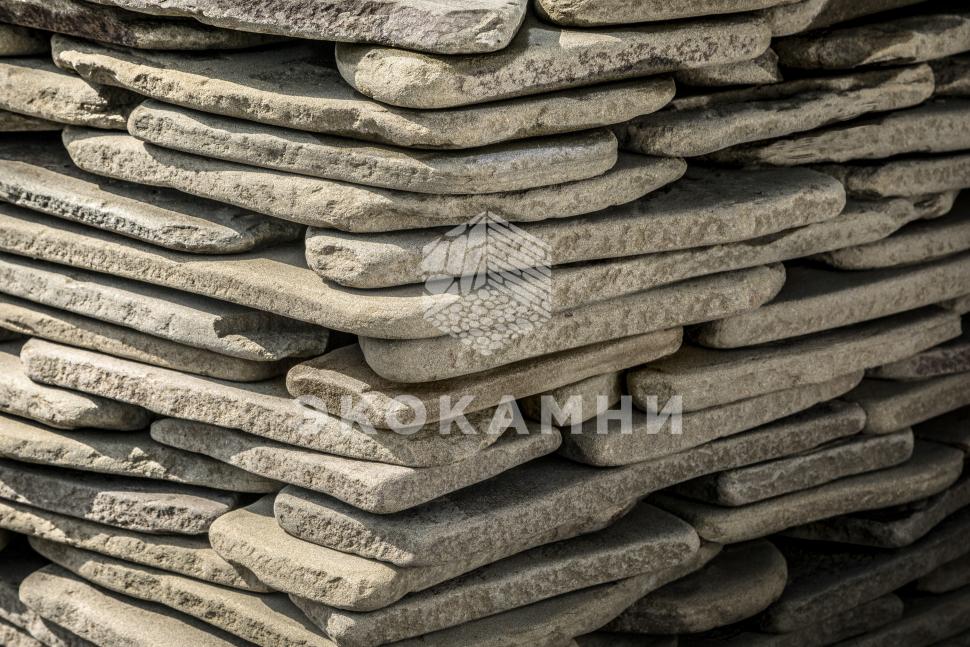 Плитняк песчаник серо-зеленый галтованный 2-5 см Изображение №2